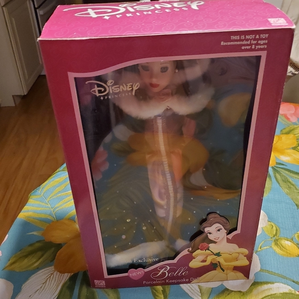 Disney Princess Belle - Picture 3 of 8